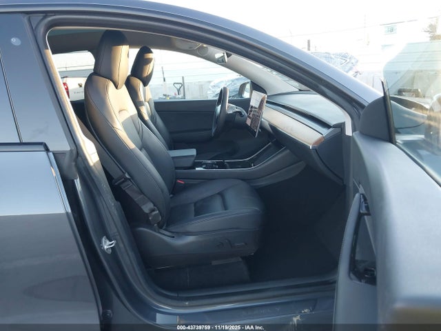2020 TESLA MODEL Y 5YJYGDEE5LF001712 Photo 4