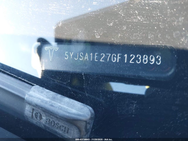 2016 TESLA MODEL S 5YJSA1E27GF123893 Photo 8