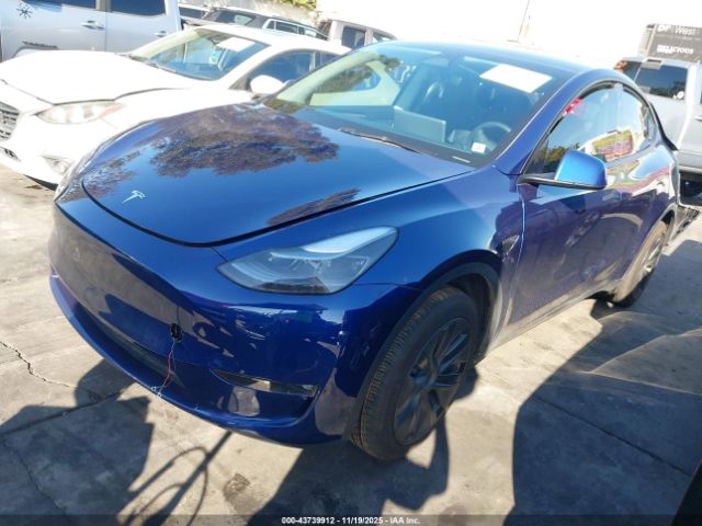 2025 TESLA MODEL Y 7SAYGDEE1SF284997 Photo 1