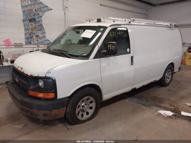 2010 CHEVROLET EXPRESS 1500 1GCUHAD42A1133996 Photo 1