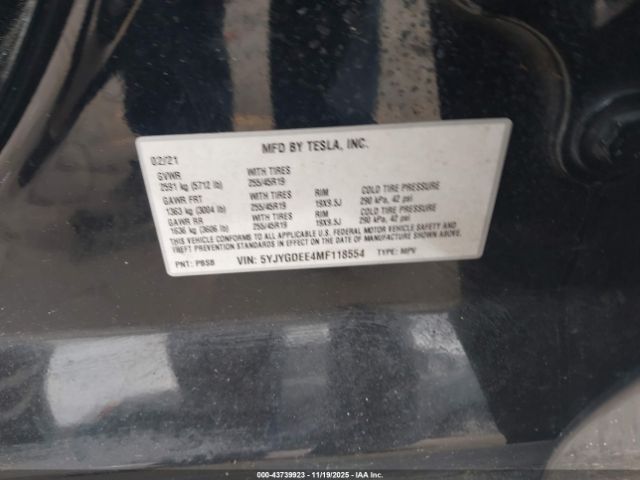 2021 TESLA MODEL Y 5YJYGDEE4MF118554 Photo 8