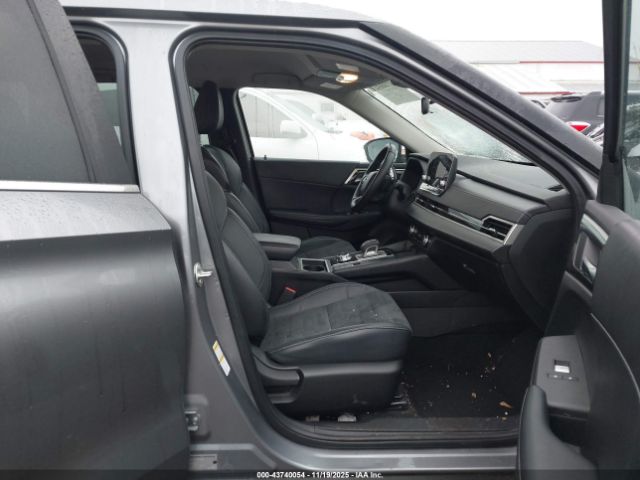 2022 MITSUBISHI OUTLANDER JA4J4UA81NZ050830 Photo 4