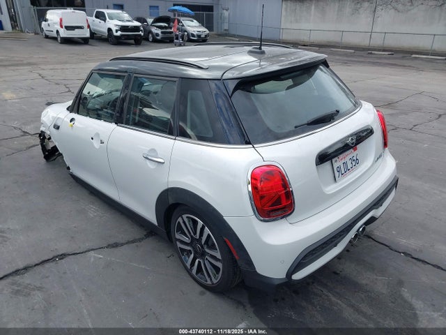 2024 MINI HARDTOP WMW53DK0XR2V47048 Photo 2