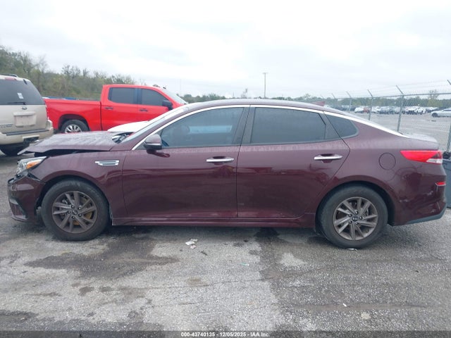 Продажа на аукционе авто 2020 Kia Optima Lx, vin: 5XXGT4L35LG402828, номер лота: 43740135