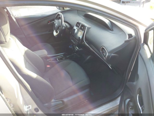 2019 TOYOTA PRIUS PRIME JTDKARFP1K3111043 Photo 4