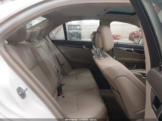 Aukcja sprzedaży 2013 Mercedes-benz C 300 Sport 4matic, vin: WDDGF8AB9DR279354, numer aukcji: 43740169