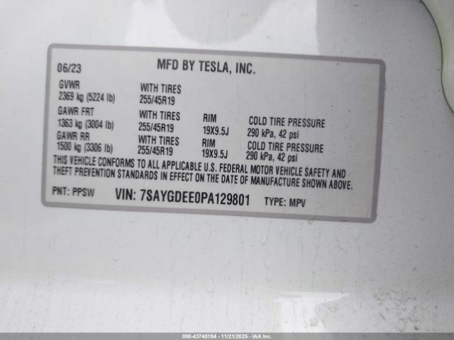 2023 TESLA MODEL Y 7SAYGDEE0PA129801 Photo 8