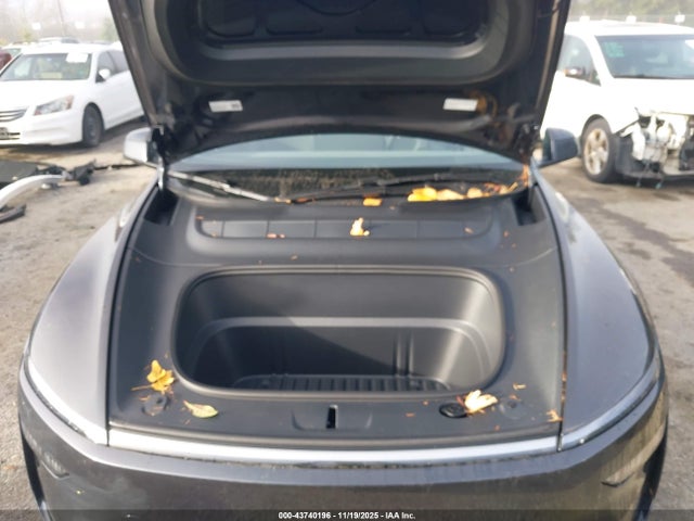 2026 TESLA MODEL Y 7SAYGDEE2TF444077 Photo 9