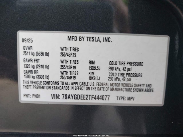 2026 TESLA MODEL Y 7SAYGDEE2TF444077 Photo 8