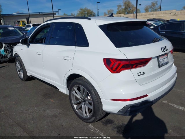 2025 AUDI Q3 WA1DECF31S1017208 Photo 2