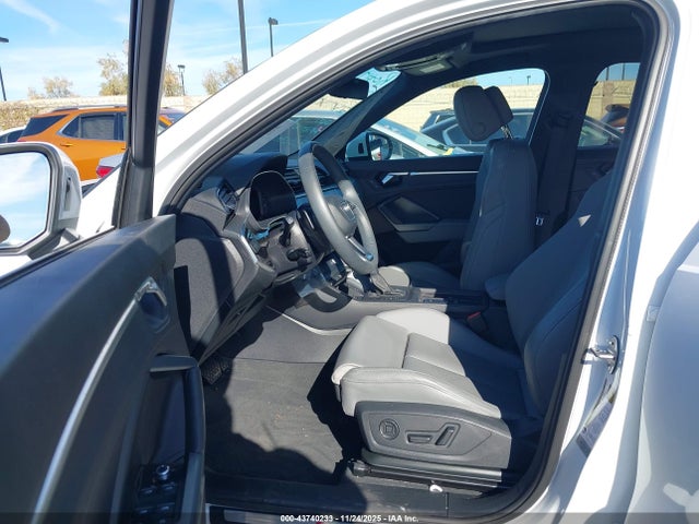 2025 AUDI Q3 WA1DECF31S1017208 Photo 4