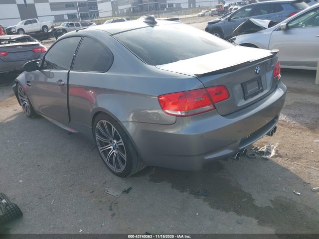 2009 BMW M3 WBSWD93529P361429 Photo 2