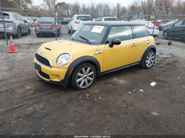 2007 MINI COOPER S WMWMF73577TL83456 Photo 1