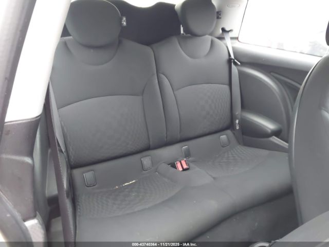 2007 MINI COOPER S WMWMF73577TL83456 Photo 7