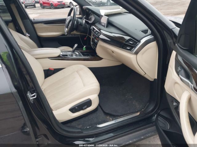 2018 BMW X5 EDRIVE 5UXKT0C53J0W01359 Photo 4