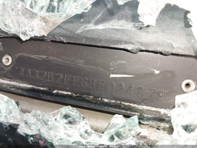 2011 MITSUBISHI GALANT 4A32B2FF6BE024879 Photo 8