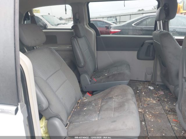 2010 CHRYSLER TOWN & COUNTRY 2A4RR5D15AR132251 Photo 7