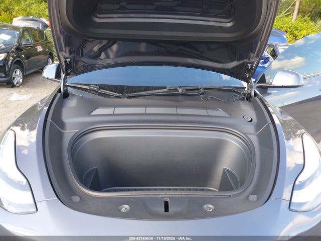 2020 TESLA MODEL Y 5YJYGDEE8LF045784 Photo 9
