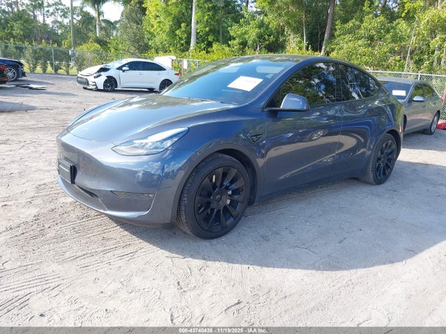 2020 TESLA MODEL Y 5YJYGDEE8LF045784 Photo 1