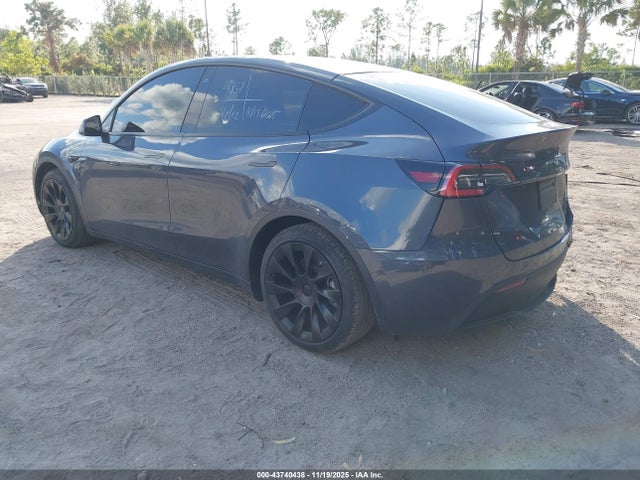 2020 TESLA MODEL Y 5YJYGDEE8LF045784 Photo 2
