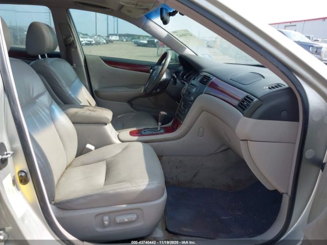 2004 LEXUS ES 330 JTHBA30GX40013055 Photo 4