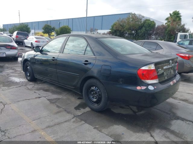 2005 TOYOTA CAMRY 4T1BE32K95U419258 Photo 2