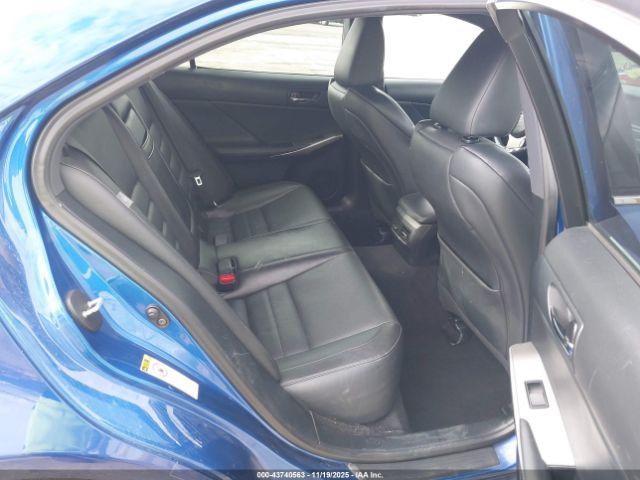2016 LEXUS IS 200T JTHBA1D2XG5013857 Photo 7