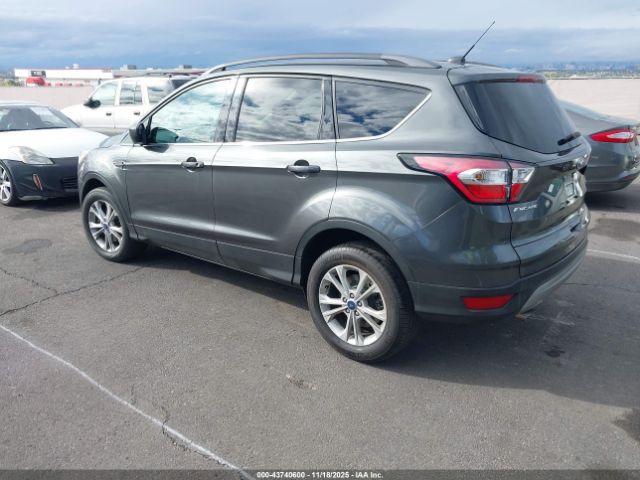 2018 FORD ESCAPE 1FMCU0G96JUC63542 Photo 2