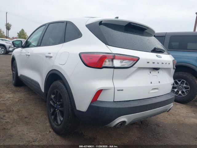 2020 FORD ESCAPE 1FMCU0BZ3LUB42946 Photo 2