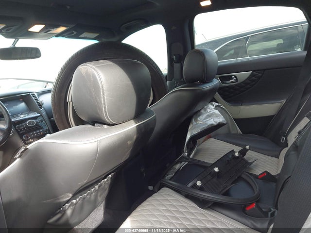43740669 :رقم المزاد ، JN8CS1MU2HM140764 vin ، 2017 Infiniti Qx70 مزاد بيع