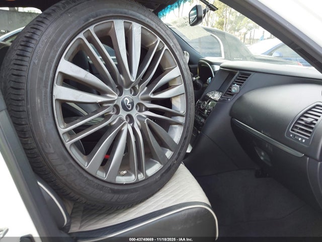 43740669 :رقم المزاد ، JN8CS1MU2HM140764 vin ، 2017 Infiniti Qx70 مزاد بيع