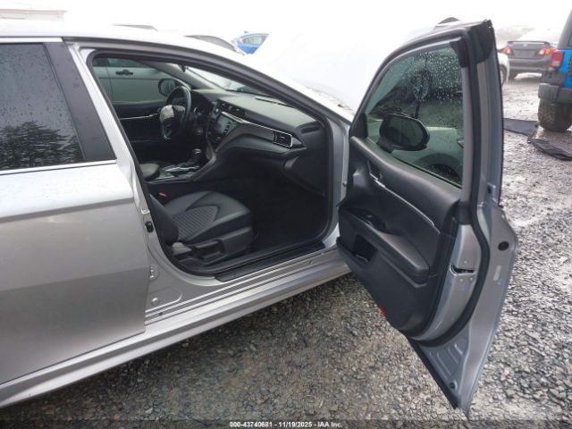 2020 TOYOTA CAMRY 4T1G11AK3LU374581 Photo 4