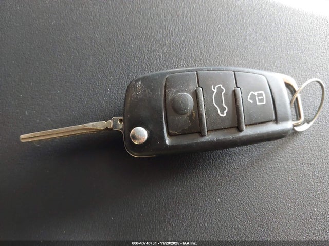 2010 AUDI TT TRU4FAFK9A1023423 Photo 10