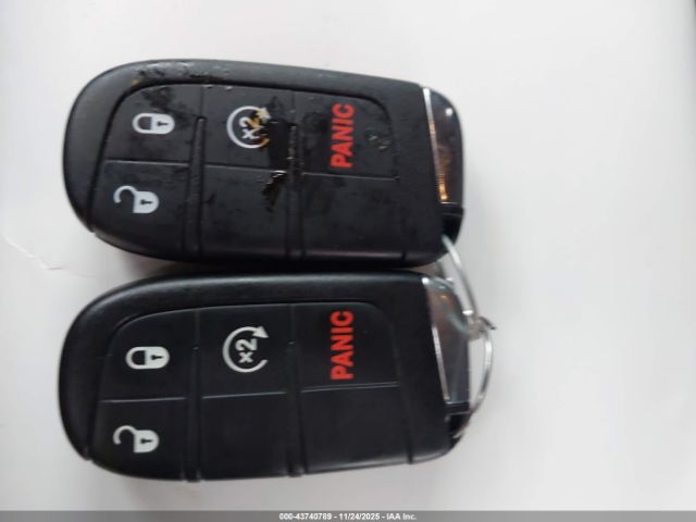 2021 JEEP RENEGADE ZACNJCAB6MPM65898 Photo 10