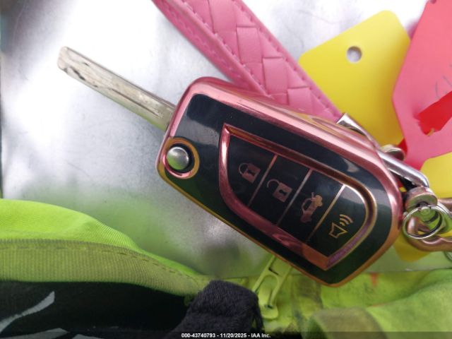 2019 TOYOTA CAMRY 4T1B11HK0KU210168 Photo 10