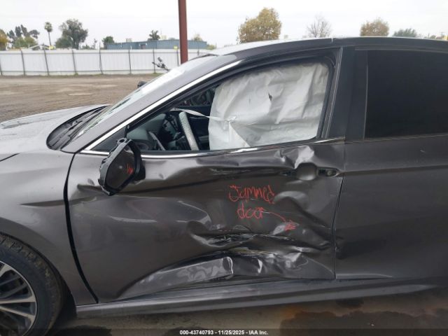 2019 TOYOTA CAMRY 4T1B11HK0KU210168 Photo 5