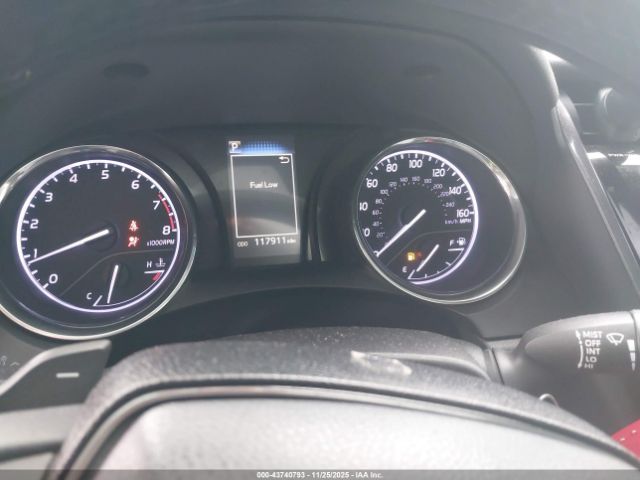 2019 TOYOTA CAMRY 4T1B11HK0KU210168 Photo 6