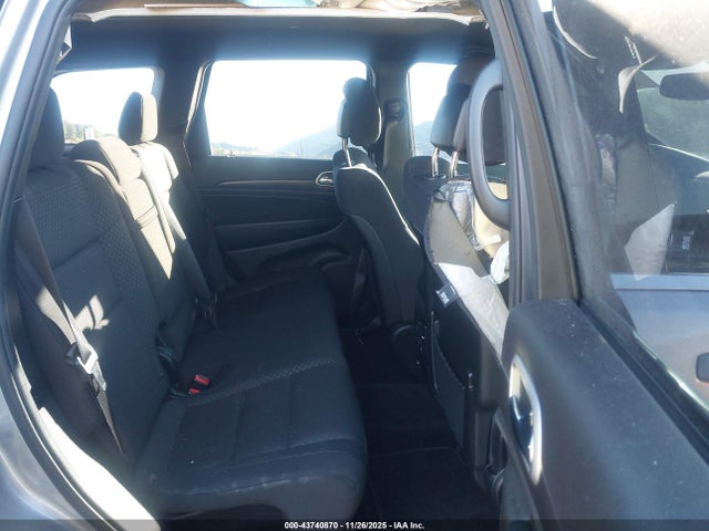 1C4RJEAG6JC451172 Jeep Grand Cherokee Laredo E 4x2