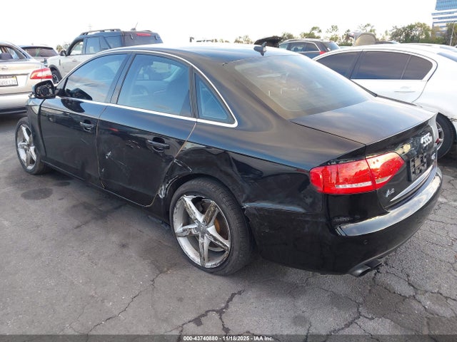 2011 AUDI A4 WAUKFAFL4BN033617 Photo 2