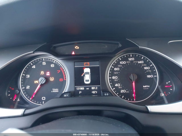 2011 AUDI A4 WAUKFAFL4BN033617 Photo 6