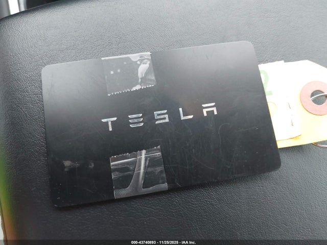 2021 TESLA MODEL Y 5YJYGDEE0MF251537 Photo 10
