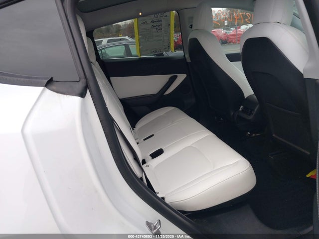 2021 TESLA MODEL Y 5YJYGDEE0MF251537 Photo 7