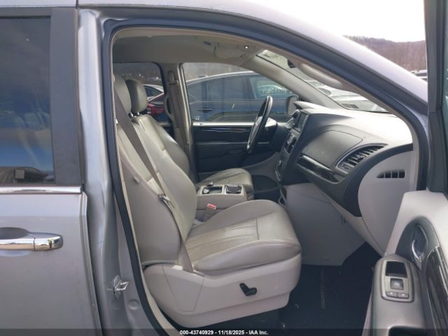 2013 CHRYSLER TOWN & COUNTRY 2C4RC1CG1DR777974 Photo 4