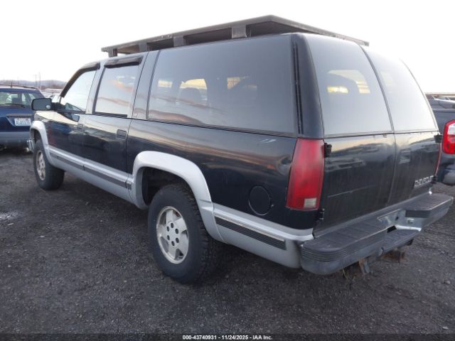 1995 CHEVROLET SUBURBAN 1GNFK16K3SJ394343 Photo 2