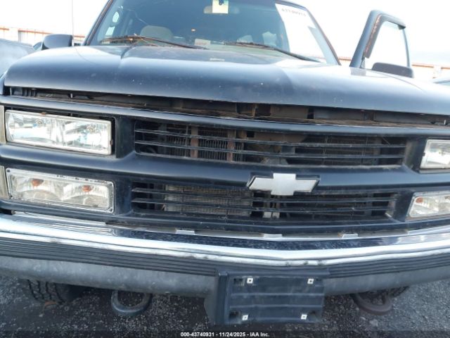 1995 CHEVROLET SUBURBAN 1GNFK16K3SJ394343 Photo 5