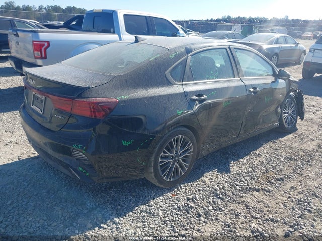 3KPF54AD9RE702682 KIA Forte Gt-line