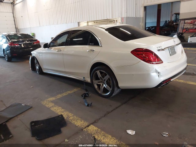 2014 MERCEDES-BENZ S 63 AMG WDDUG7JB7EA039584 Photo 2