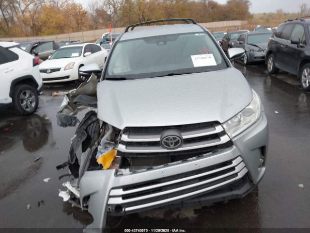 2019 TOYOTA HIGHLANDER 5TDZZRFH7KS304781 Photo 5