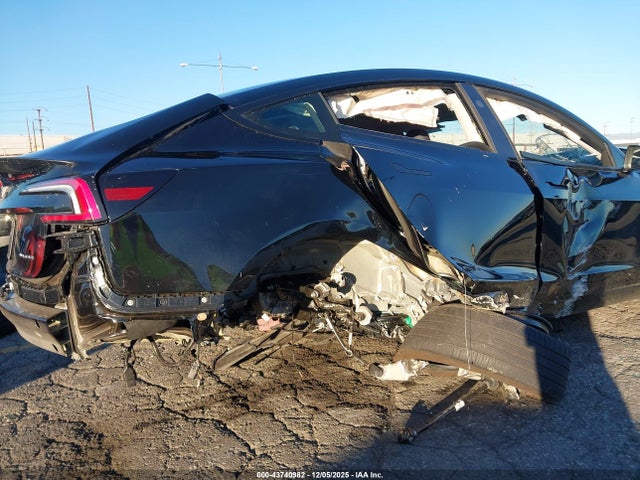 2025 TESLA MODEL 3 5YJ3E1EB1SF964545 Photo 5