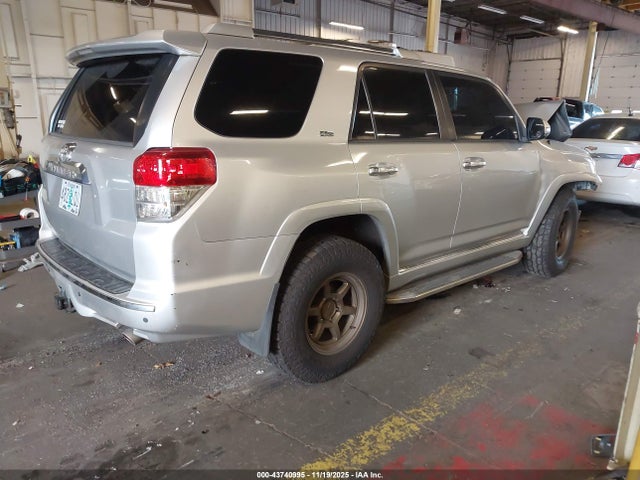 2013 TOYOTA 4RUNNER JTEZU5JR7D5057693 Photo 3